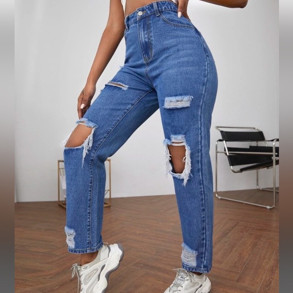 Your fav mom jeans - Picture 3 of 8